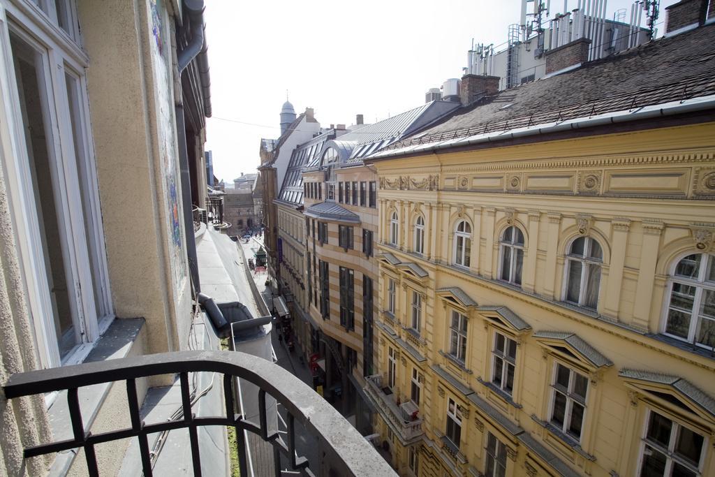 Chic & Charm Apartment Budapeste Exterior foto